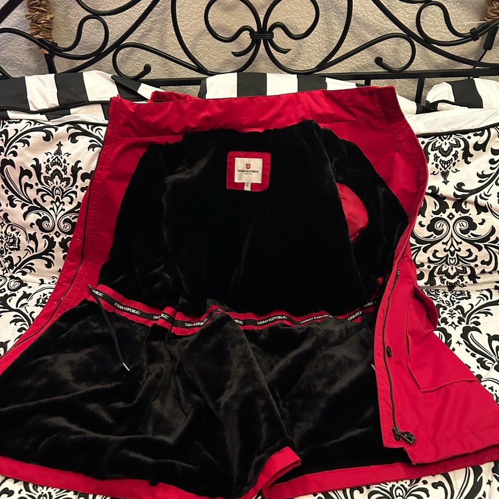 Urban Republic Women's Scarlet Utility Jacket - Picture 4 of 6